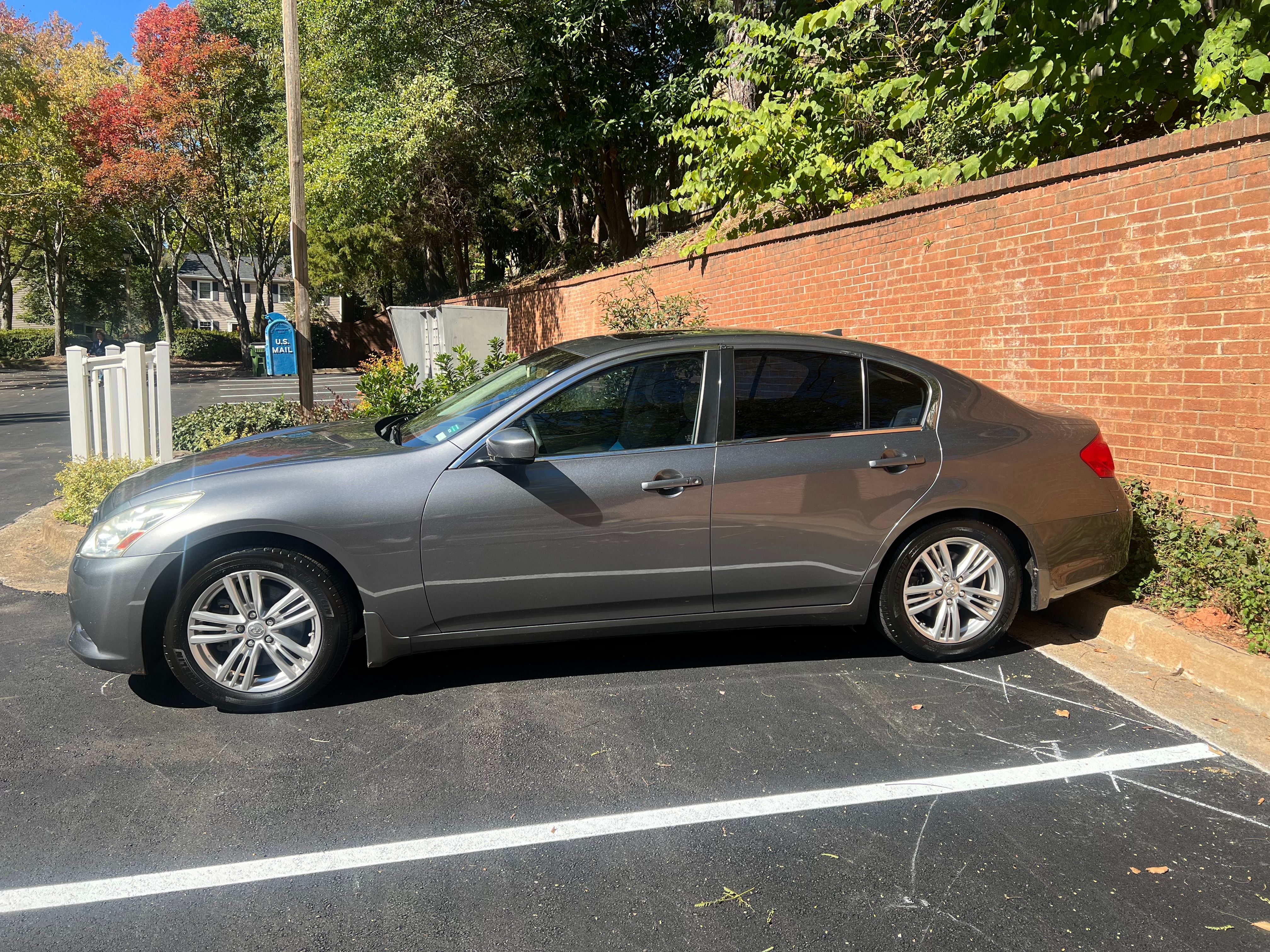 Used 2013 INFINITI G37 Journey w/ Premium Pkg RWD image 4