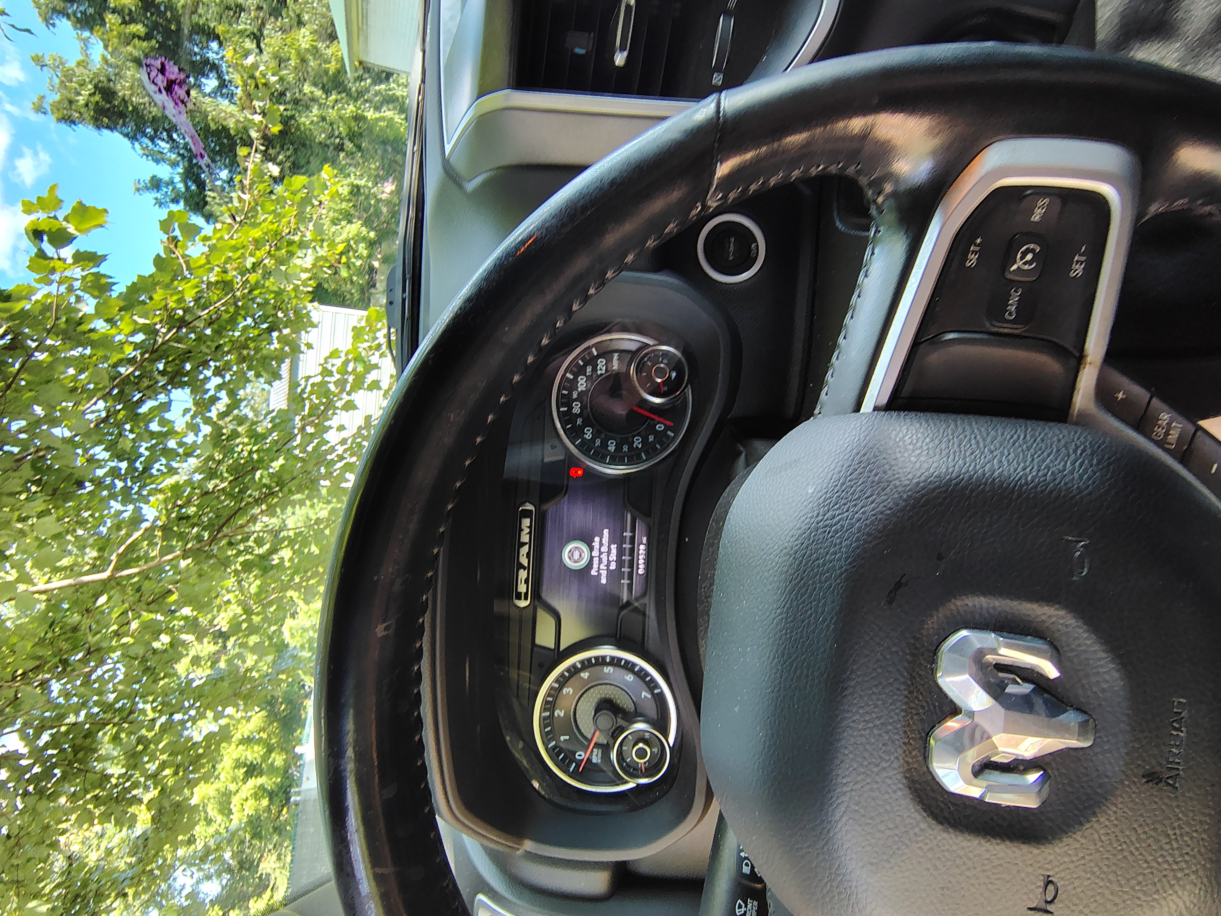 Used 2022 RAM 1500 Big Horn AWD/4WD image 6