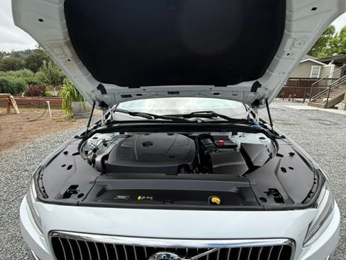 Used 2017 Volvo S90 T6 Inscription w/ Vision Package AWD/4WD image 8
