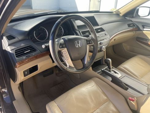 Used 2011 Honda Accord EX-L image 8
