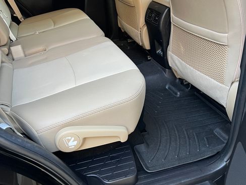 Used 2021 Toyota 4Runner SR5 Premium image 17