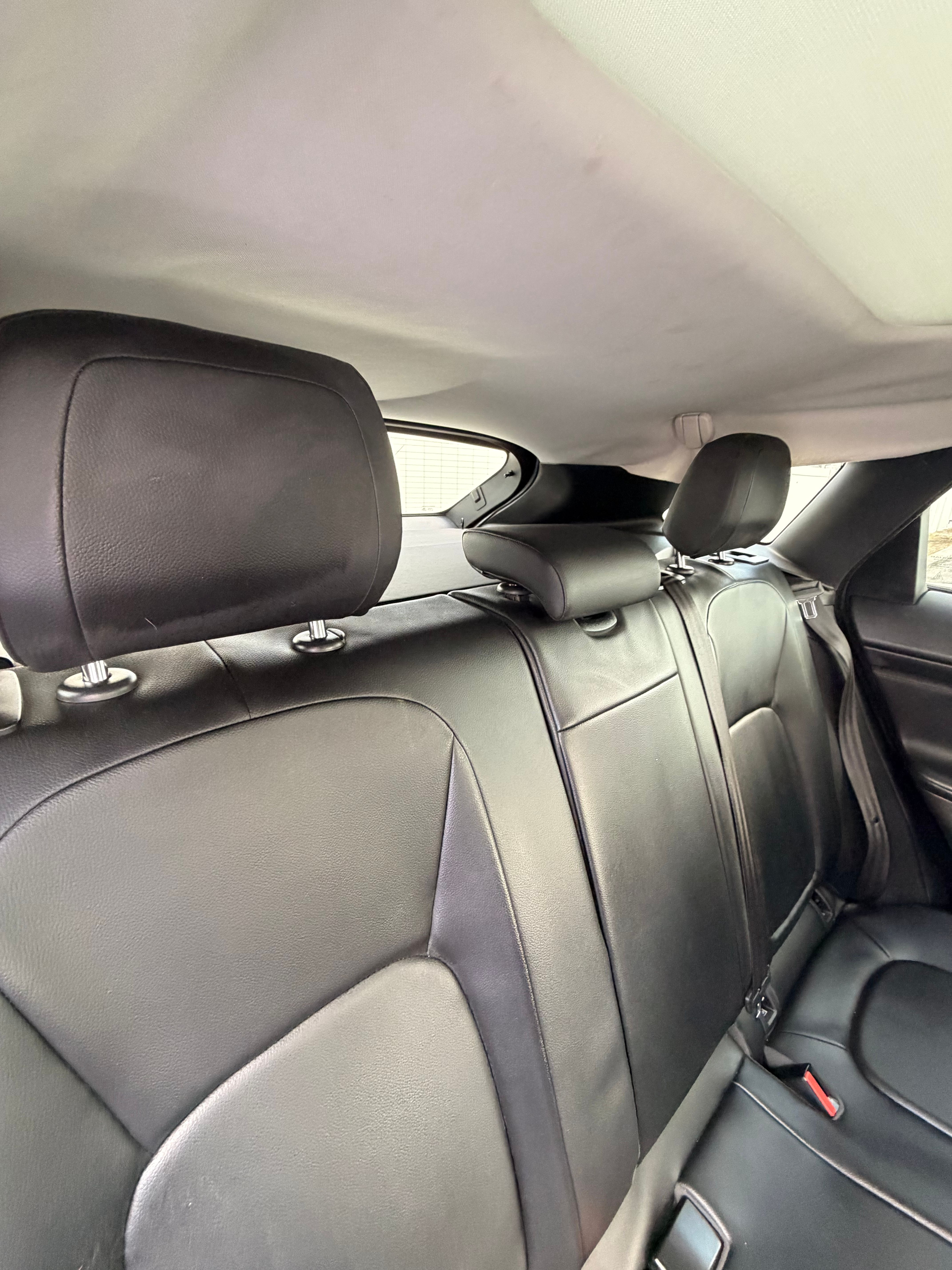 Used 2017 Jaguar F-PACE Premium AWD/4WD image 25