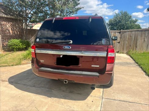 Used 2015 Ford Expedition EL XLT w/ Equipment Group 202A AWD/4WD image 5