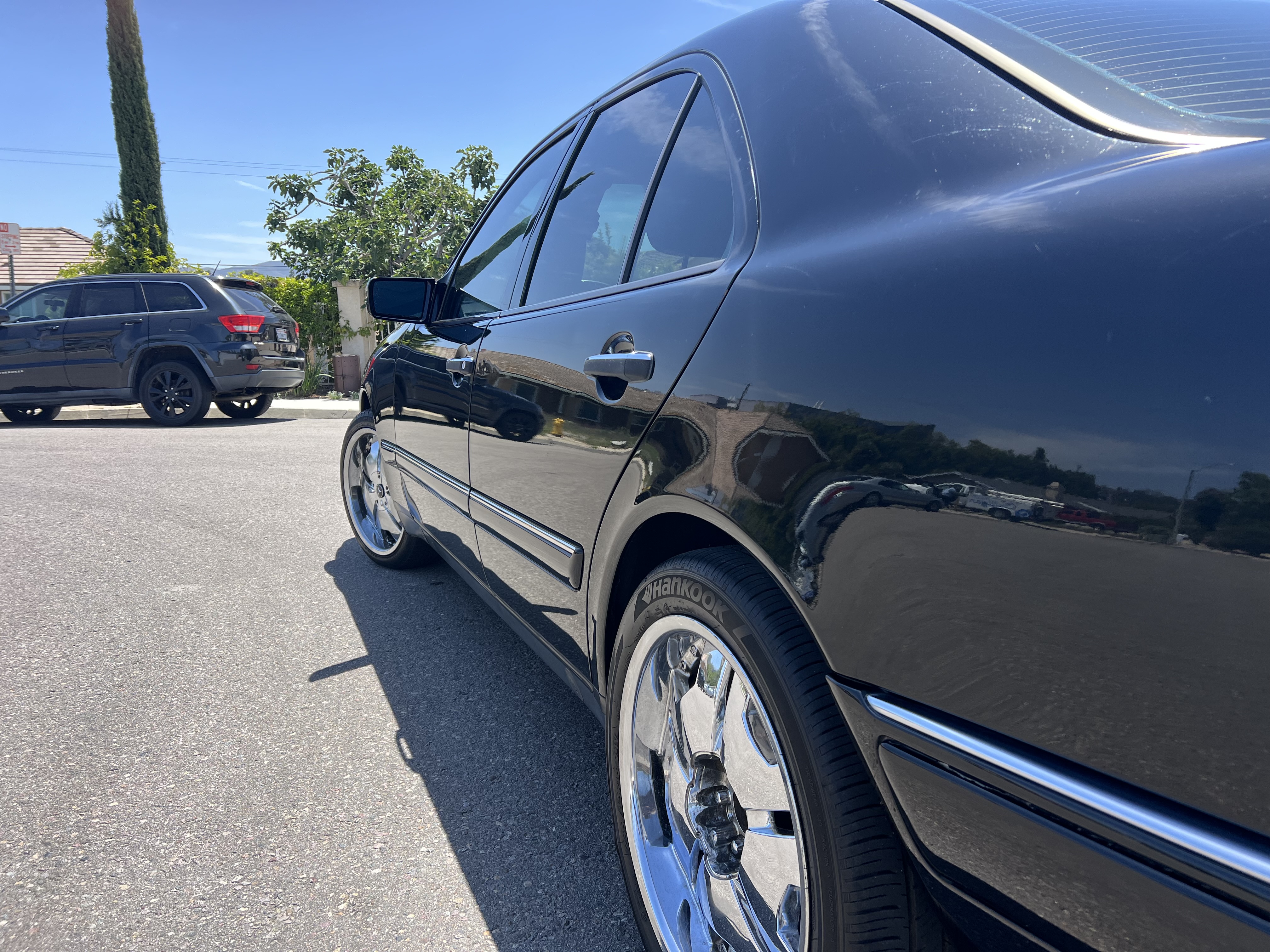Used 1998 Mercedes-Benz E 320 Sedan image 4