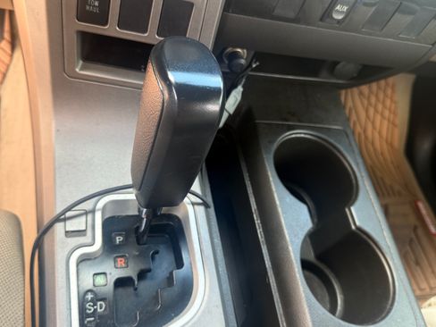 Used 2010 Toyota Tundra SR5 image 14