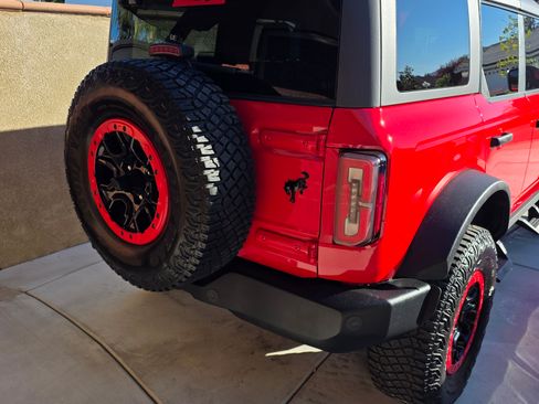 Used 2022 Ford Bronco Wildtrak image 15