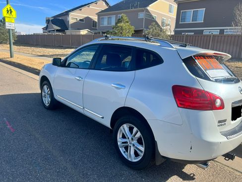 Used 2012 Nissan Rogue SV w/ Premium Pkg AWD/4WD image 5