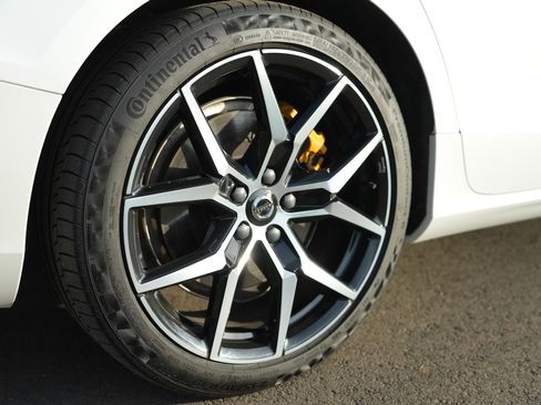 Used 2025 Volvo V60 T8 Polestar w/ Protection Package Premier image 15