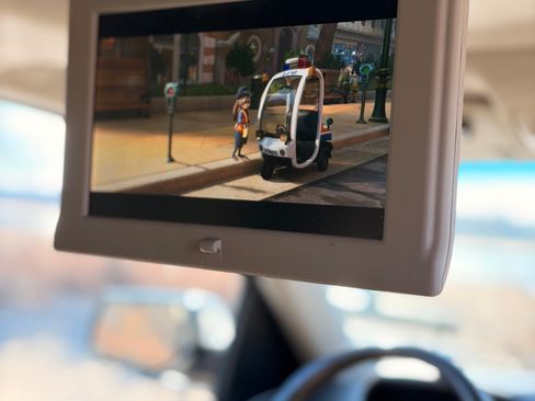 Used 2015 GMC Yukon XL SLT w/ Open Road Package image 14