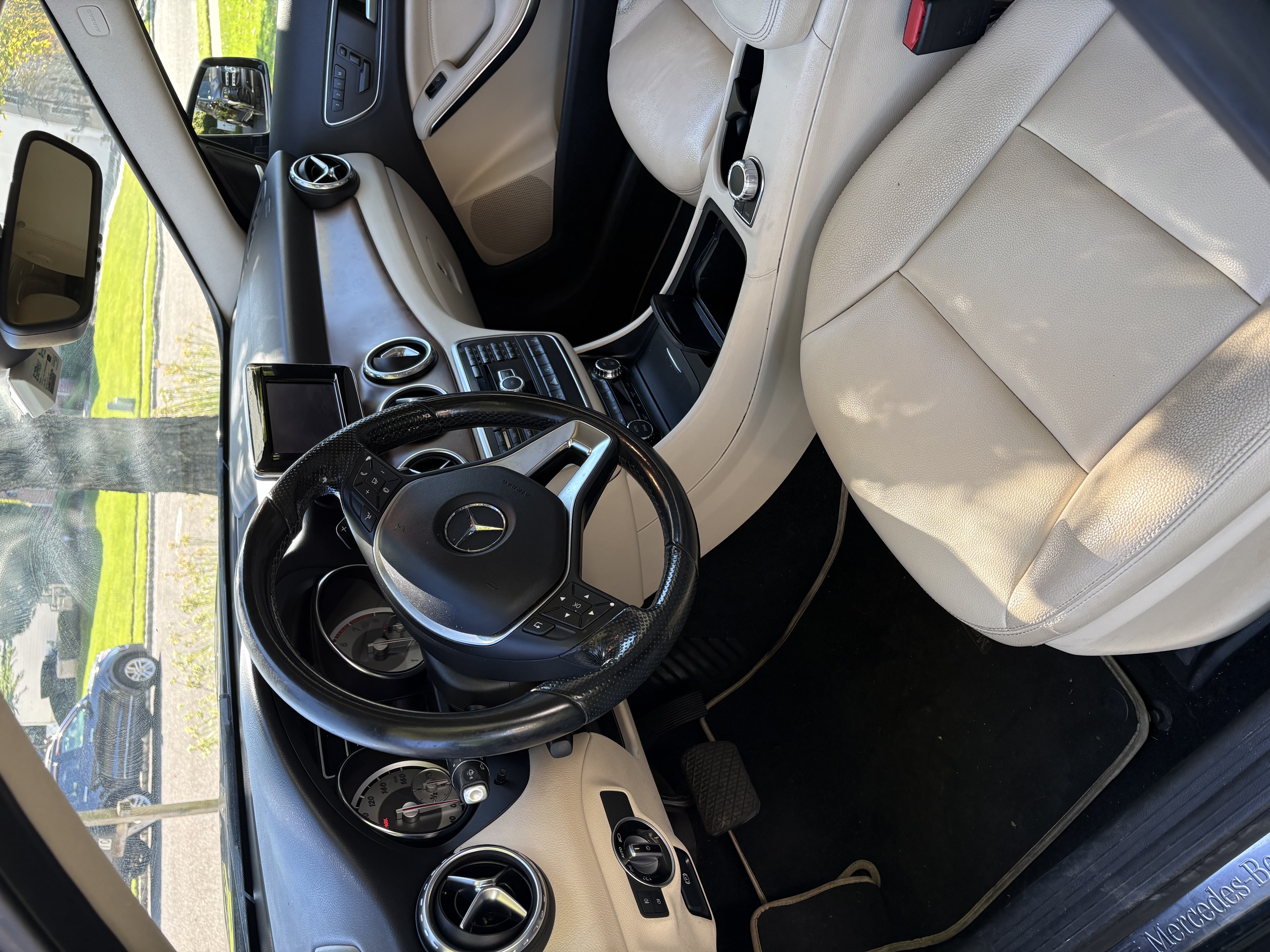 Used 2015 Mercedes-Benz GLA 250 4MATIC image 4