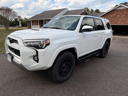Used 2024 Toyota 4Runner TRD Off-Road Premium w/ Off Road Premium Plus Package AWD/4WD image 1