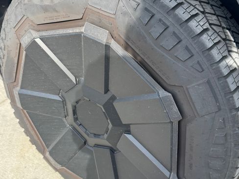 Used 2024 Tesla Cybertruck Cyberbeast image 19