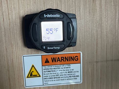 Used 2025 Mercedes-Benz Sprinter 2500 image 28