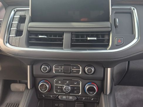 Used 2022 Chevrolet Tahoe Z71 w/ Z71 Off-Road Package image 27