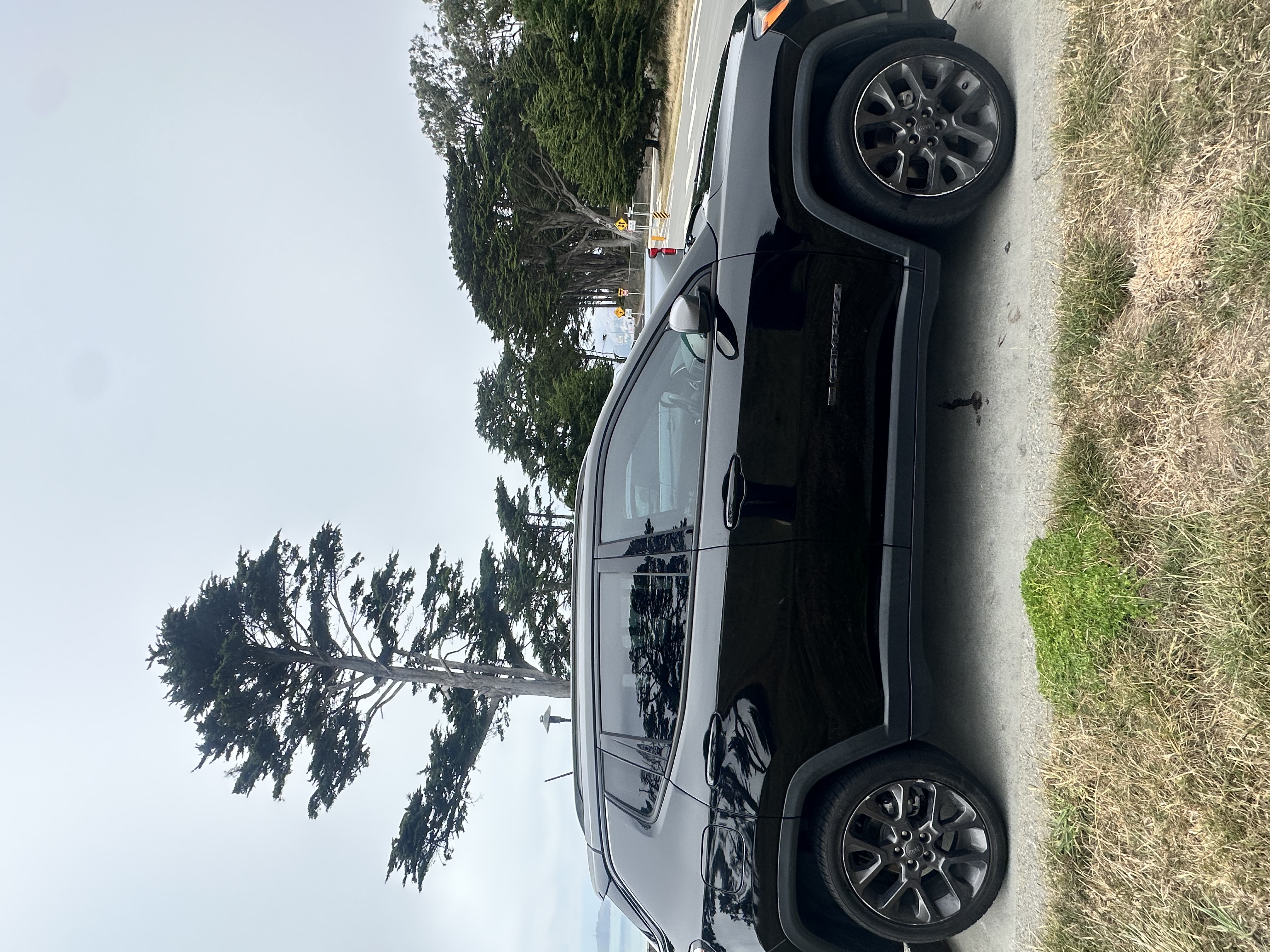 Used 2021 Jeep Compass Latitude FWD image 4
