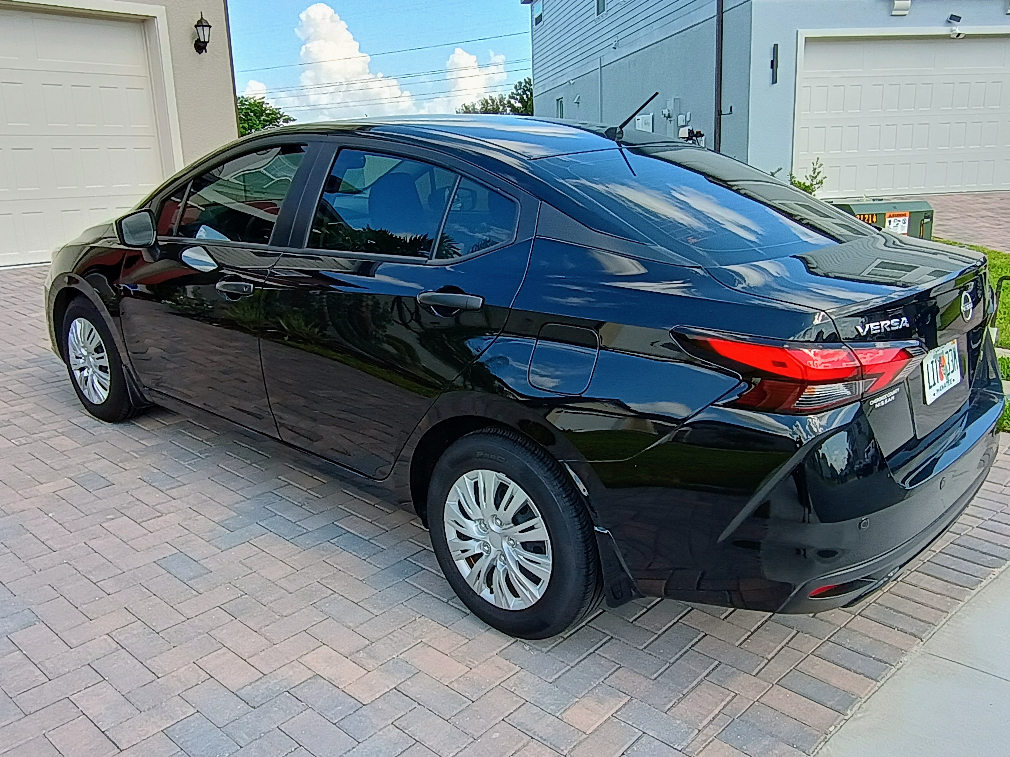 Used 2024 Nissan Versa S w/ Trunk Package FWD image 6