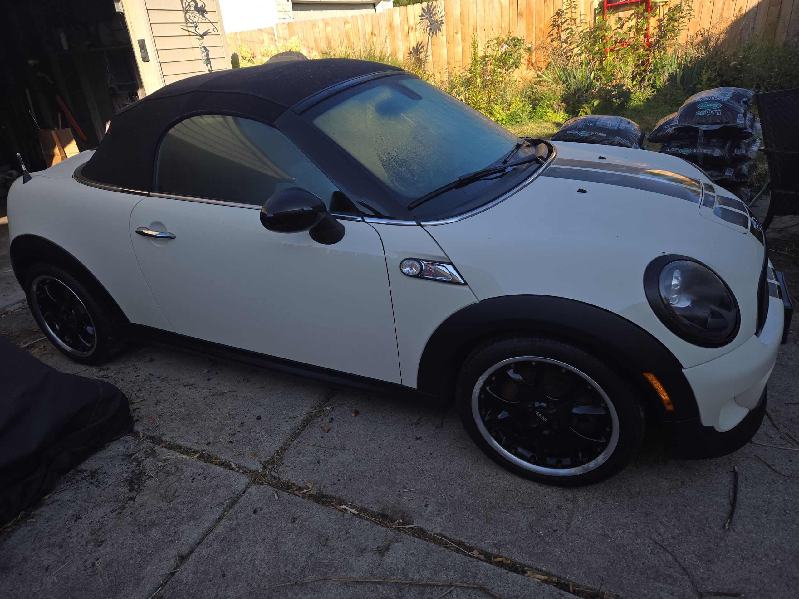 Used 2013 MINI Cooper Roadster S FWD image 2