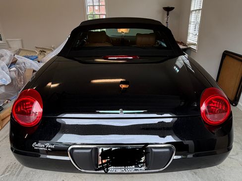 Used 2003 Ford Thunderbird image 10