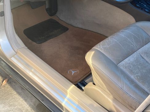 Used 1997 Mercedes-Benz C 280 Sedan image 10