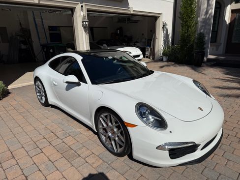 Used 2014 Porsche 911 Carrera S image 4