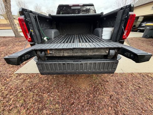 Used 2020 GMC Sierra 1500 AT4 w/ AT4 Premium Package image 8