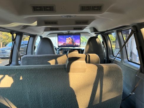 Used 2012 Chevrolet Express 3500 LT w/ LT Preferred Equipment Group image 25