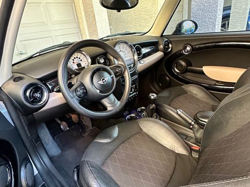 Used 2013 MINI Cooper Hardtop FWD image 9
