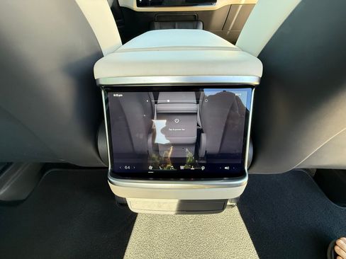 Used 2024 Tesla Model X Plaid AWD/4WD image 13