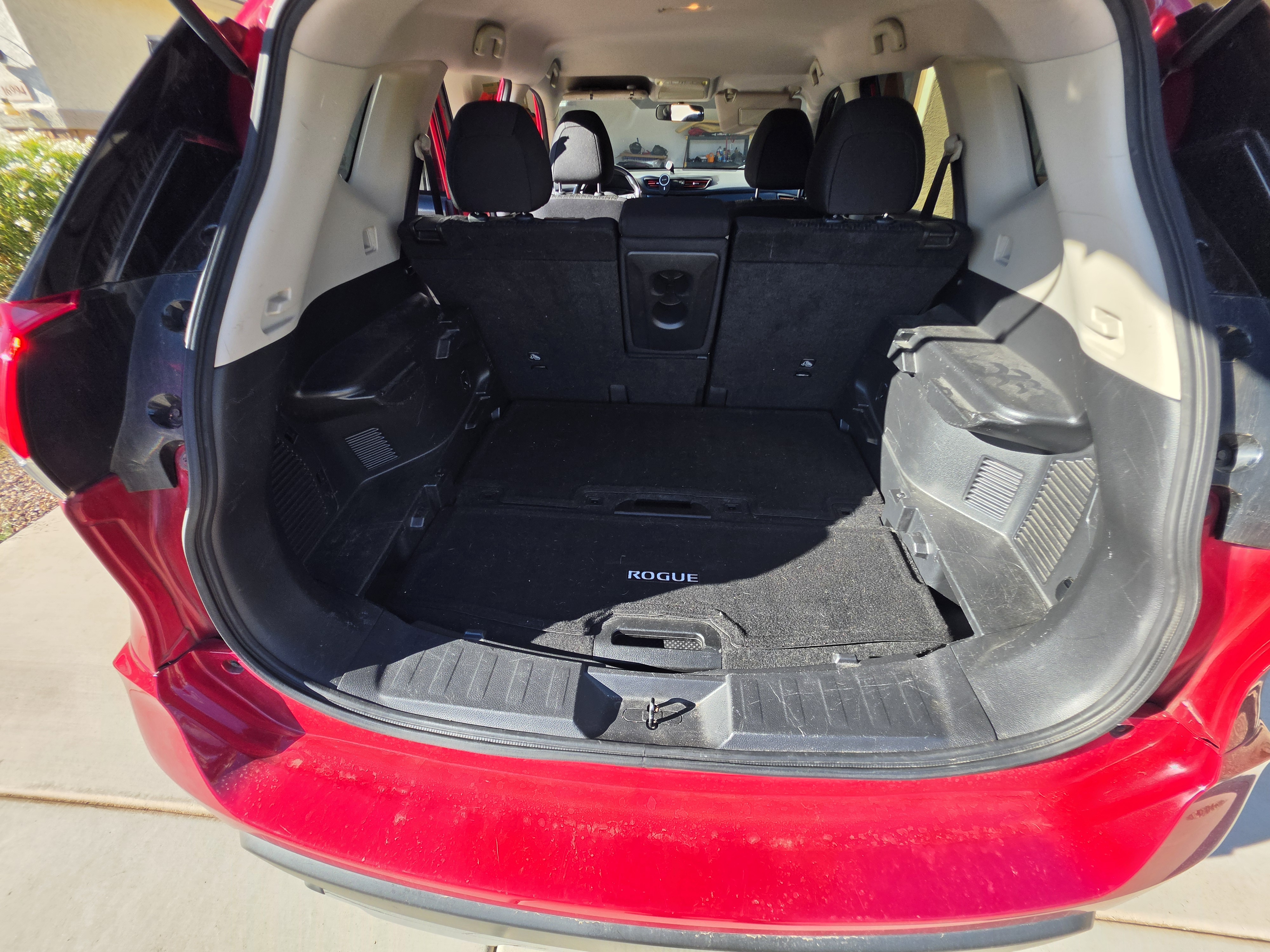 Used 2017 Nissan Rogue SV AWD/4WD image 10