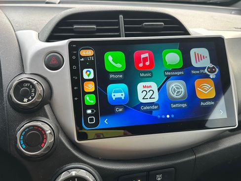 Used 2010 Honda Fit image 11