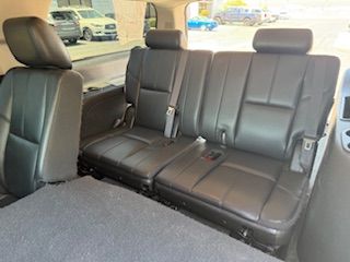Used 2013 Chevrolet Suburban LT AWD/4WD image 24