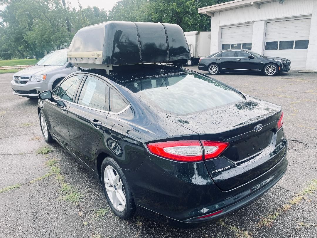 Used 2014 Ford Fusion SE FWD image 13