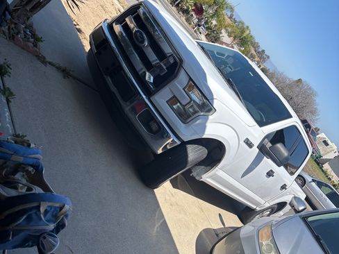 Used 2016 Ford F150 XLT RWD image 2