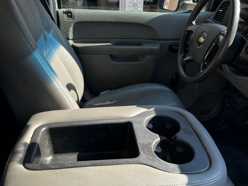 Used 2013 Chevrolet Silverado 2500 W/T image 14