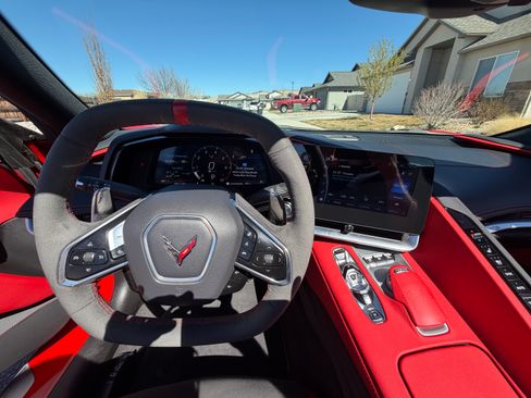 Used 2024 Chevrolet Corvette Stingray Preferred Cpe image 9