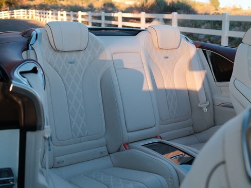 Used 2020 Mercedes-Benz S 560 Cabriolet image 13