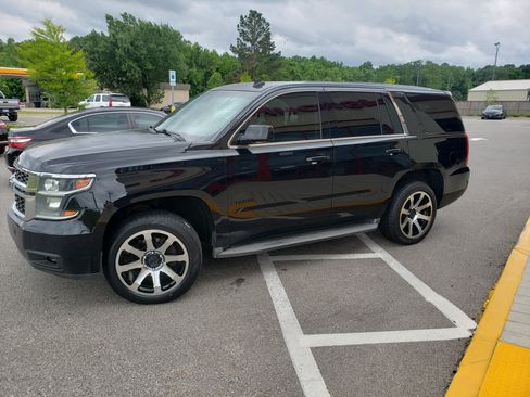 Used 2015 Chevrolet Tahoe 2WD image 1