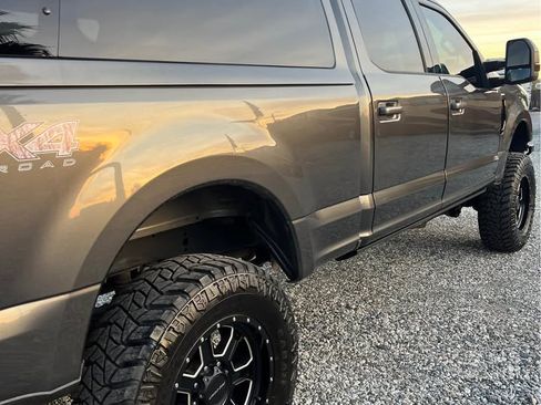 Used 2017 Ford F250 Lariat w/ Lariat Ultimate Package image 14