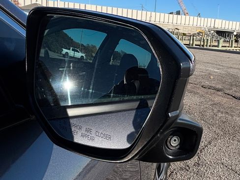 Used 2018 Honda Civic EX-L image 23