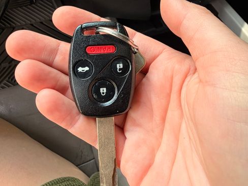 Used 2011 Honda Pilot EX-L image 18