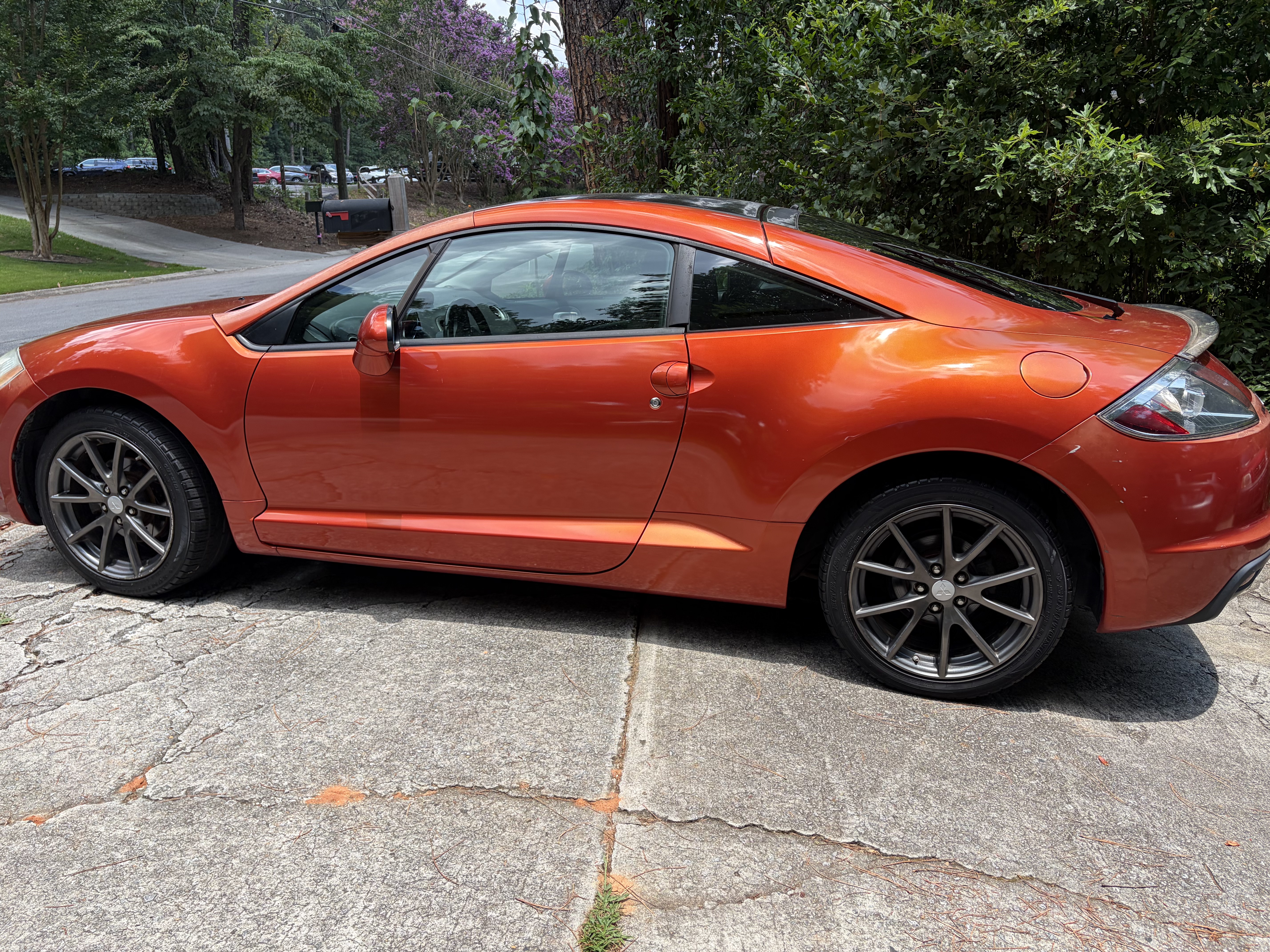 Used 2011 Mitsubishi Eclipse GS Sport FWD image 2
