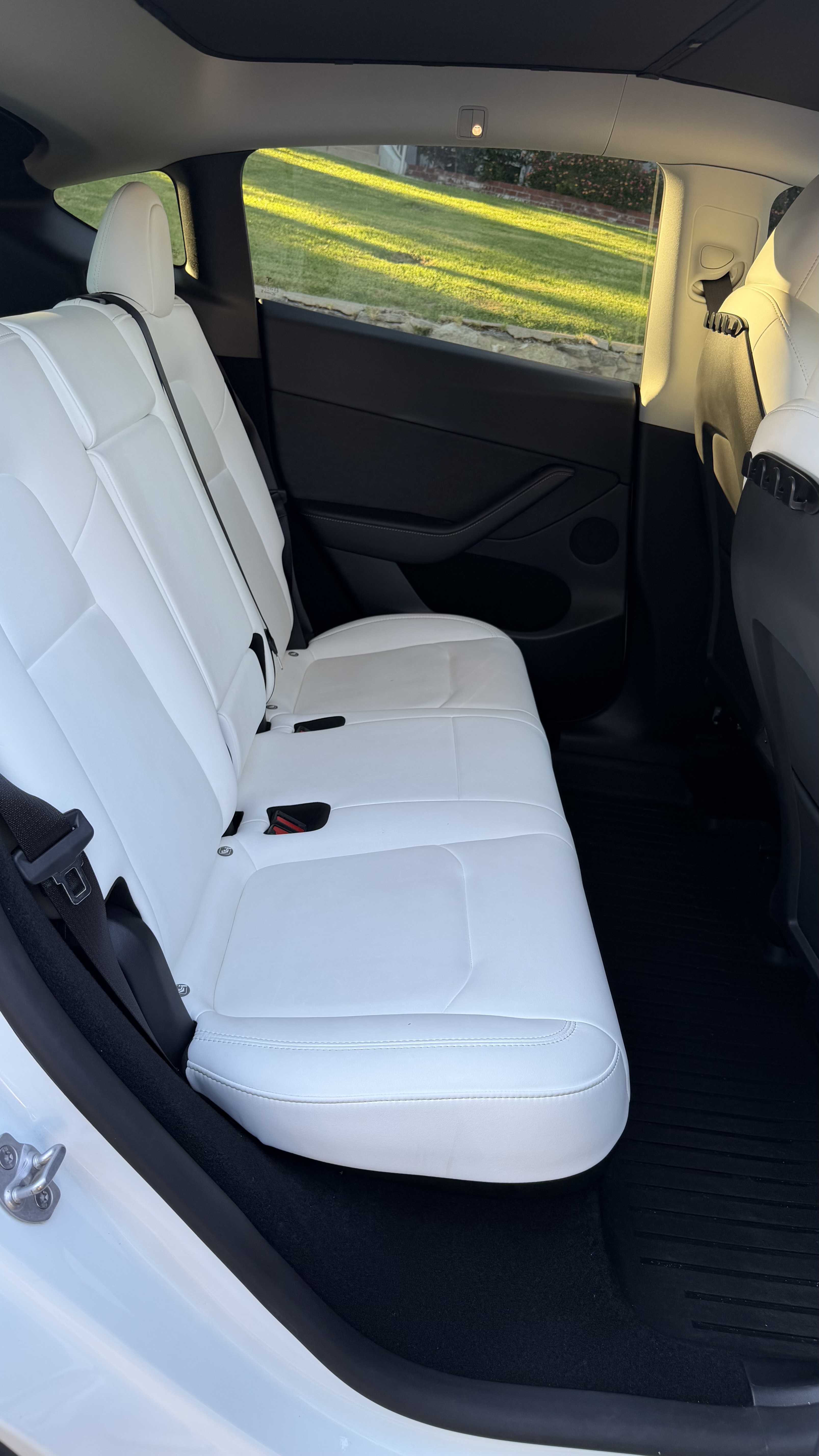 Used 2023 Tesla Model Y Long Range AWD/4WD image 12