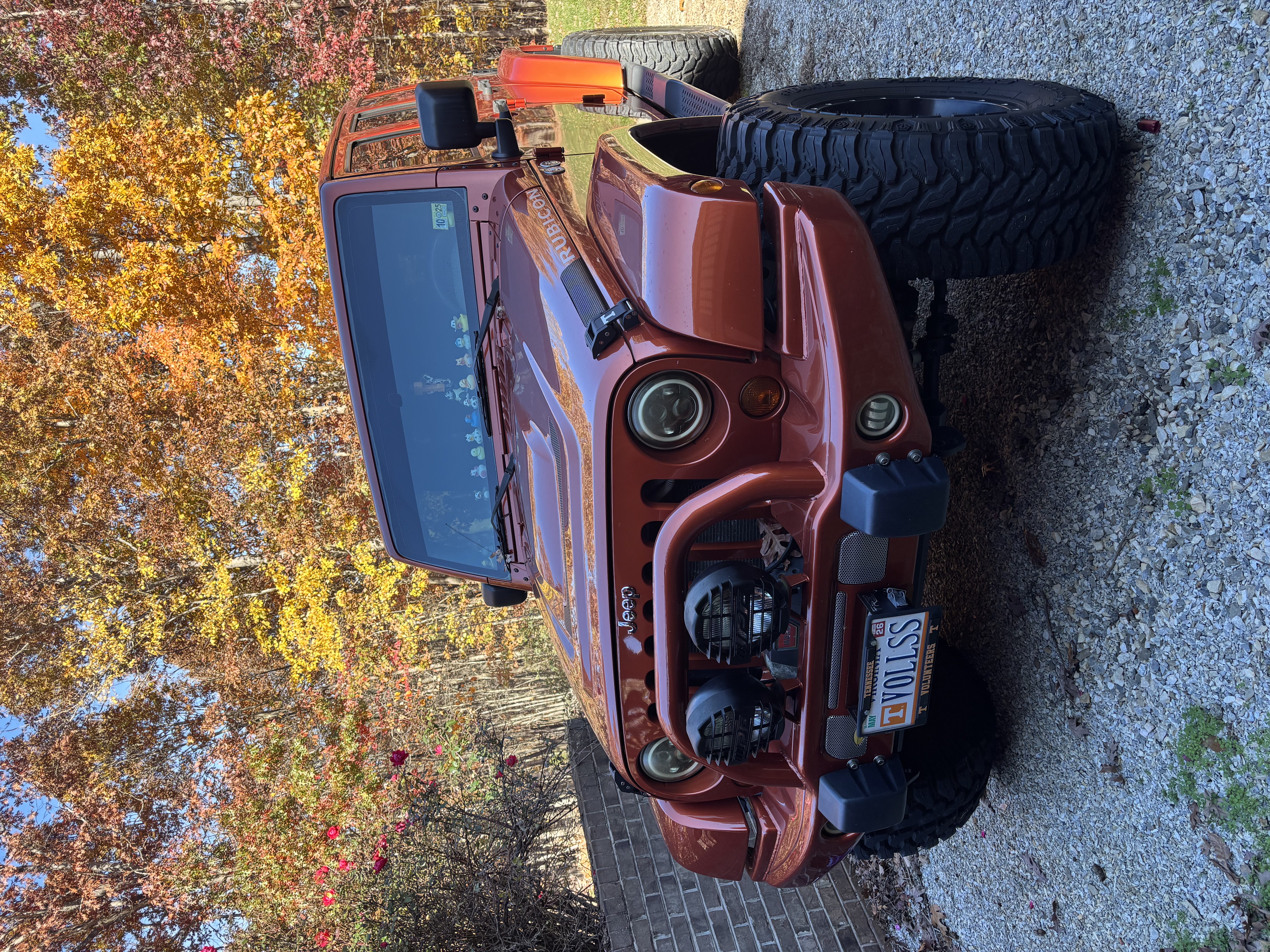 Used 2009 Jeep Wrangler Unlimited Rubicon w/ Dual Top Group AWD/4WD image 17