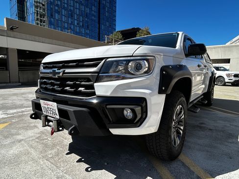 Used 2021 Chevrolet Colorado Z71 AWD/4WD image 8