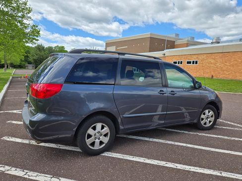 Used 2008 Toyota Sienna LE FWD image 5