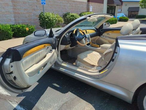Used 2004 Lexus SC 430 Convertible image 6