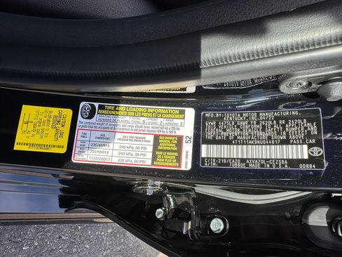 Used 2022 Toyota Camry SE w/ Convenience Package FWD image 21