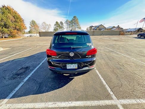 Used 2012 Volkswagen Tiguan SEL image 12