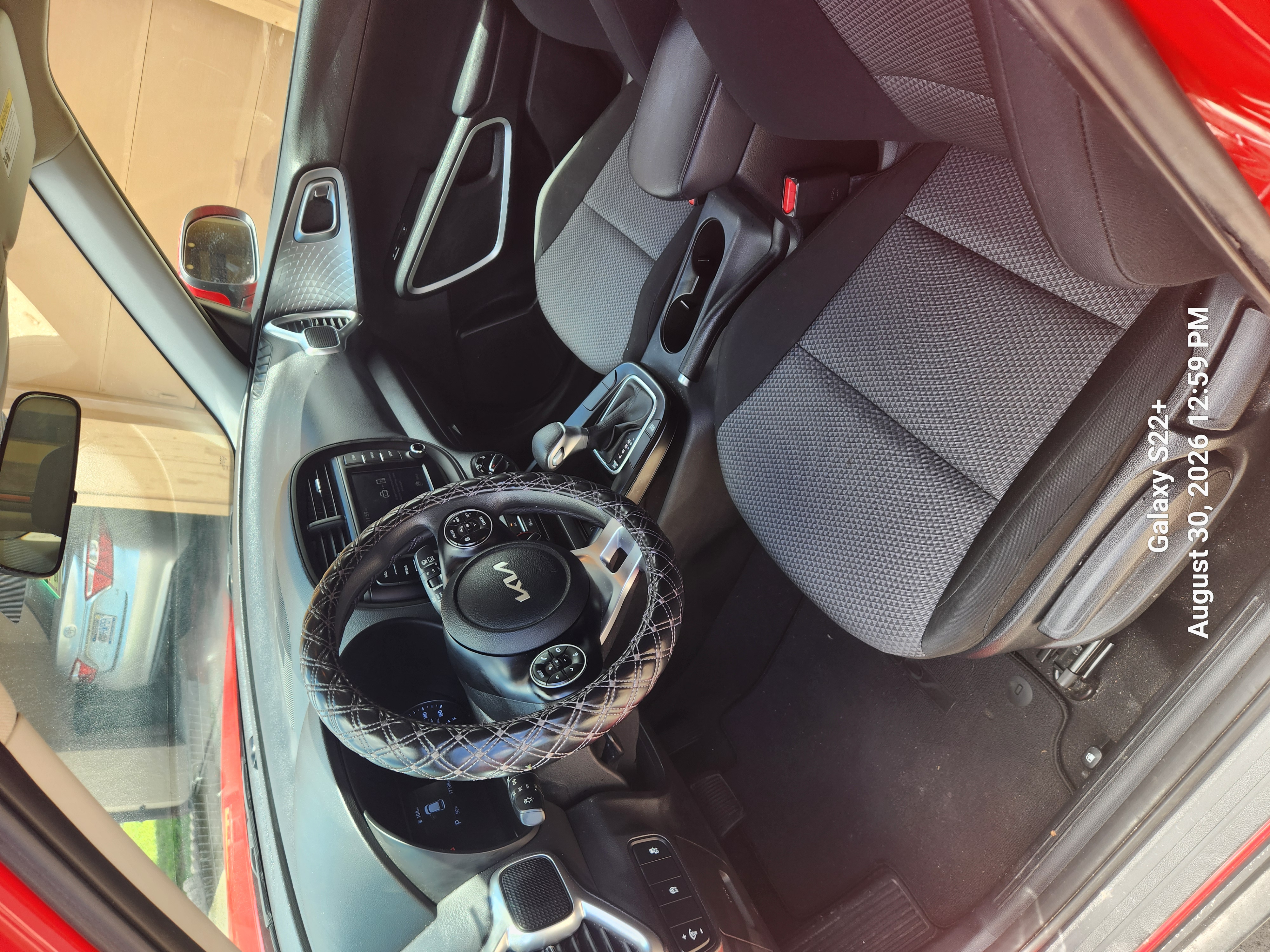 Used 2022 Kia Soul LX FWD image 10