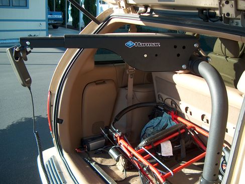 Used 1999 Chrysler Town & Country LX image 15